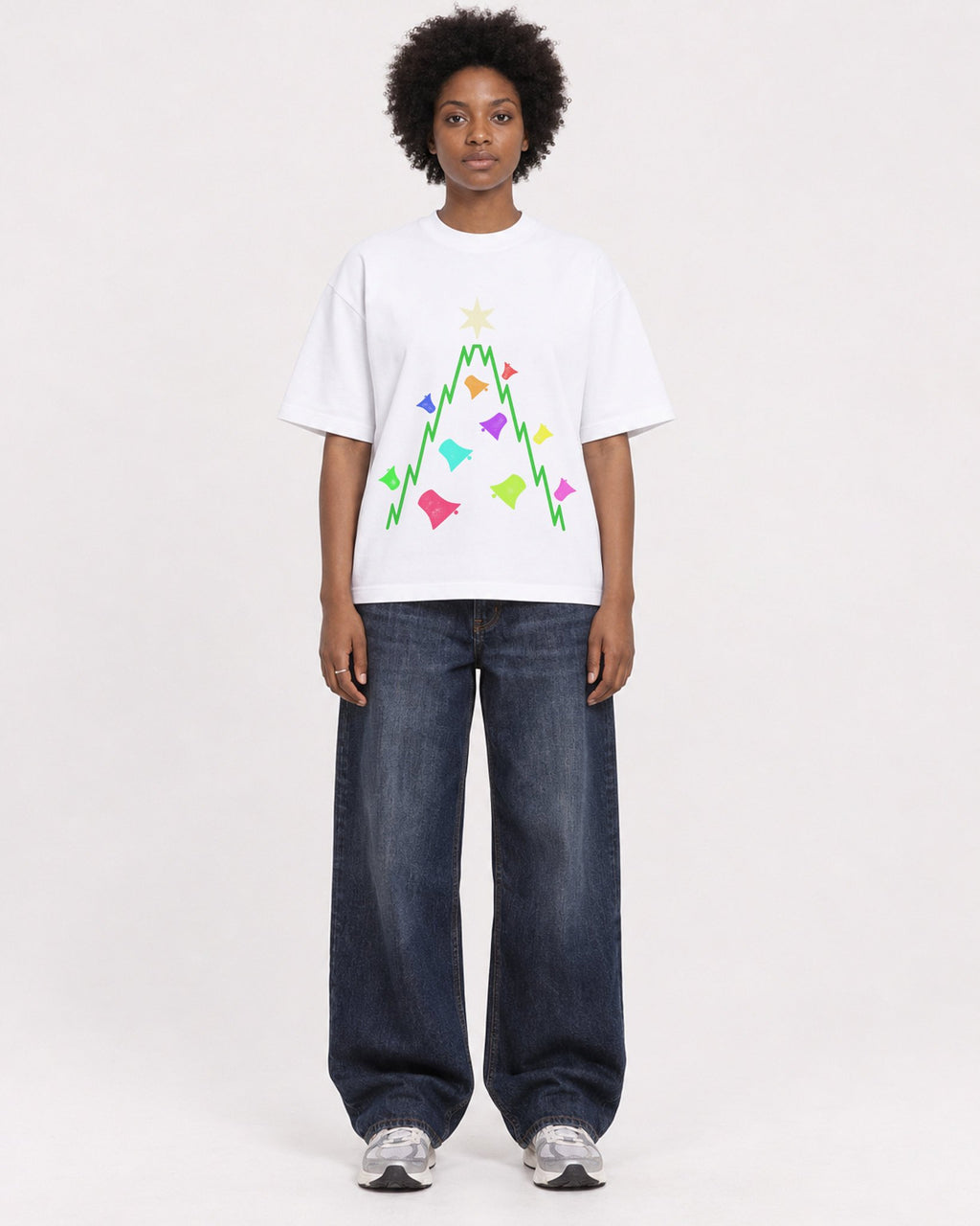 Mockup Boxy Heavyweight Tee White female full-body 14