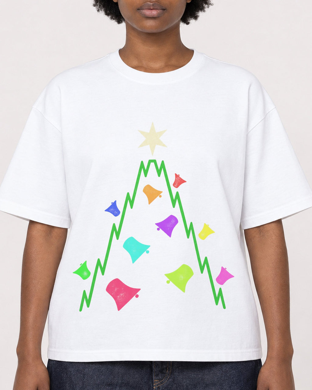 Mockup Boxy Heavyweight Tee White female close-up 14