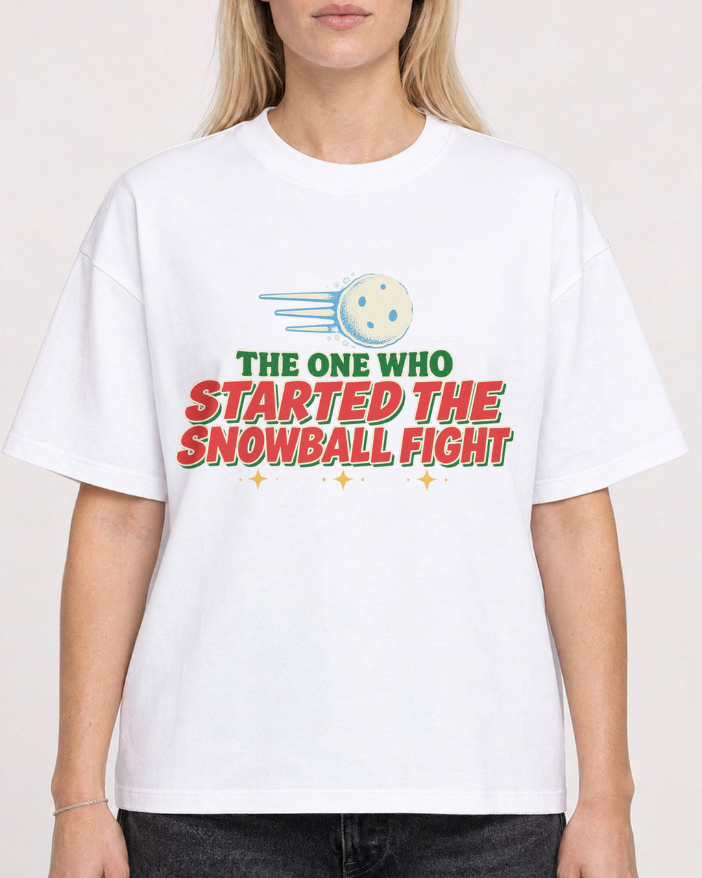 Mockup Boxy Heavyweight Tee White female close-up 08