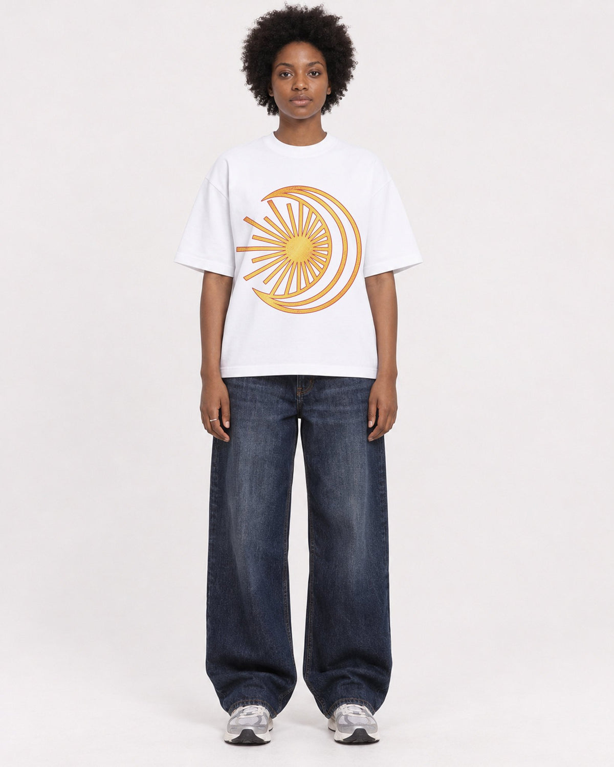 Mockup Boxy Heavyweight Tee White female full-body 14
