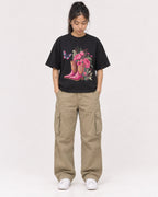 Mockup Boxy Heavyweight Tee Black female full-body 42