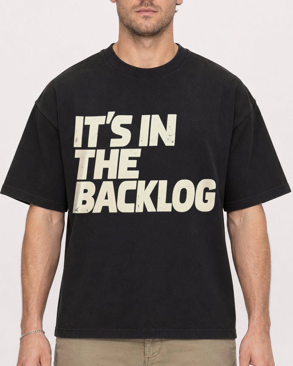 Mockup Boxy Heavyweight Tee Black male close-up 08