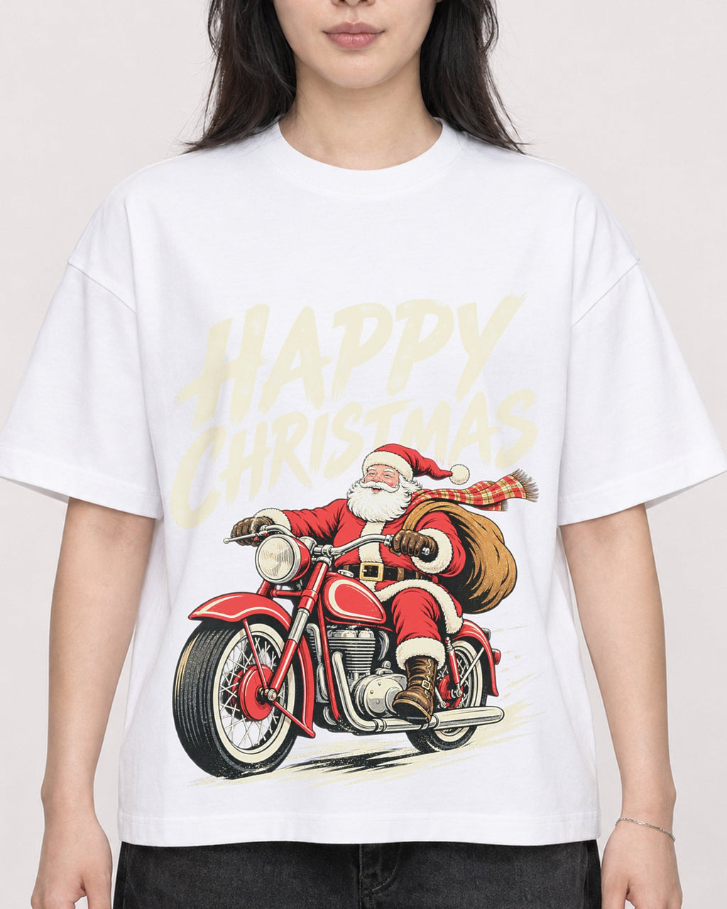 Mockup Boxy Heavyweight Tee White female close-up 13