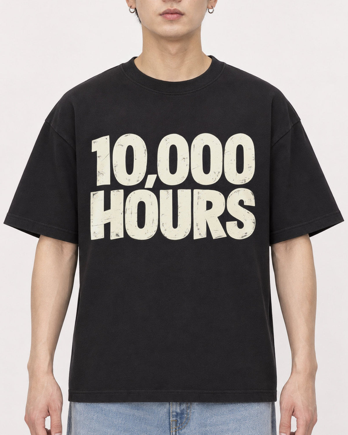 Mockup Boxy Heavyweight Tee Black male close-up 01