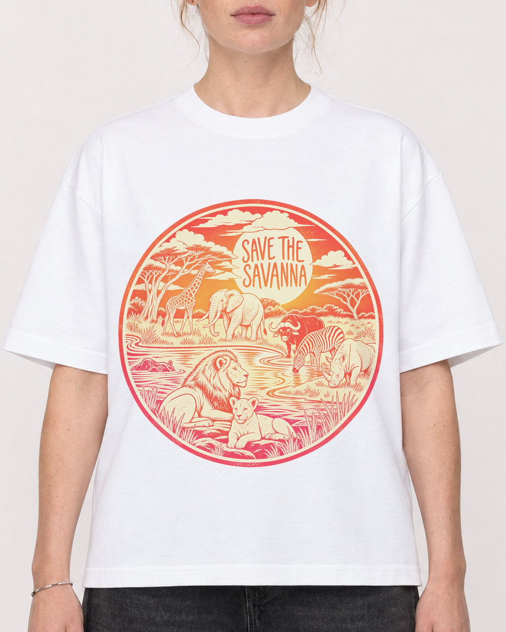 Mockup Boxy Heavyweight Tee White female close-up 28