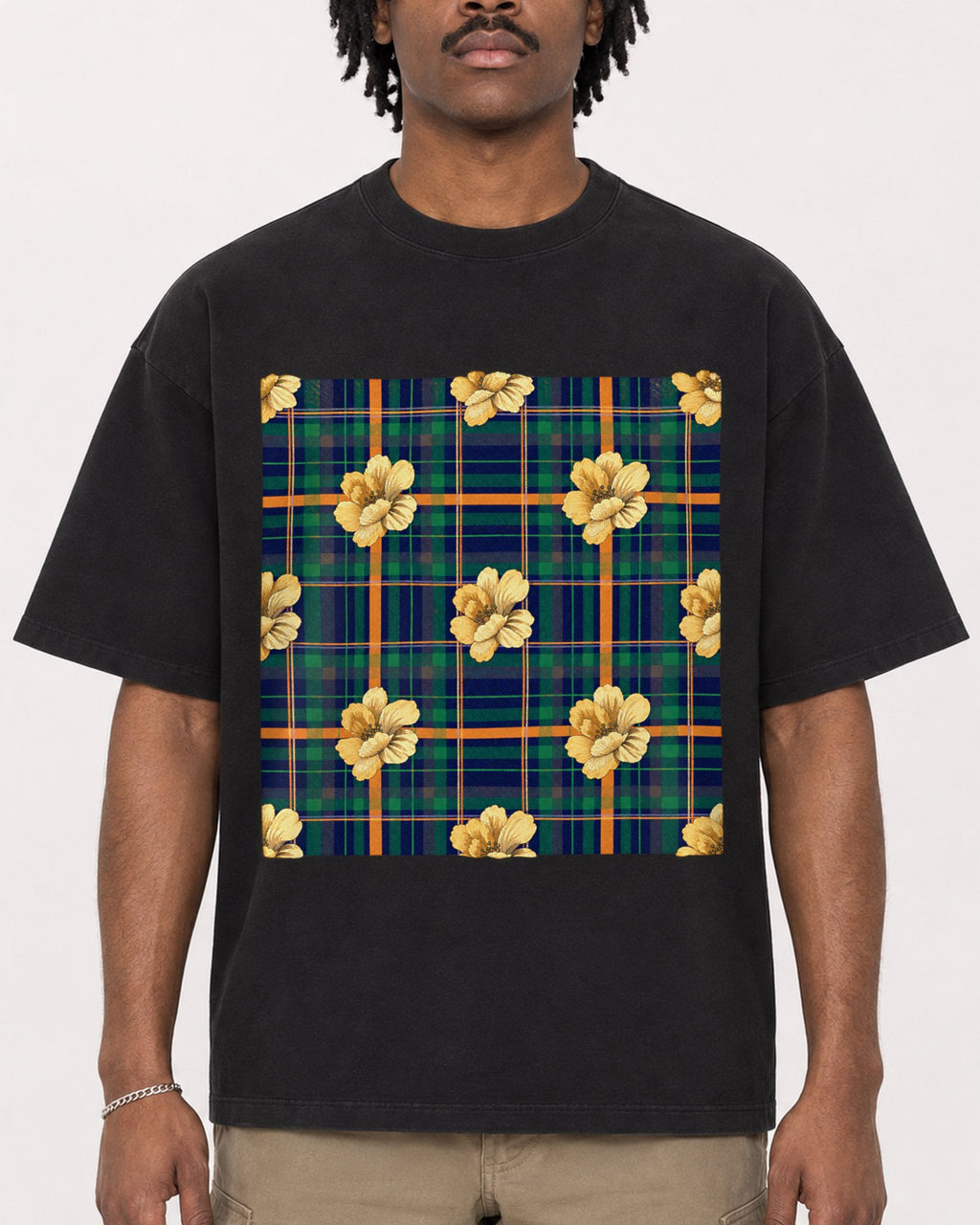 Mockup Boxy Heavyweight Tee Black male close-up 04