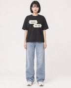Mockup Boxy Heavyweight Tee Black female full-body 11