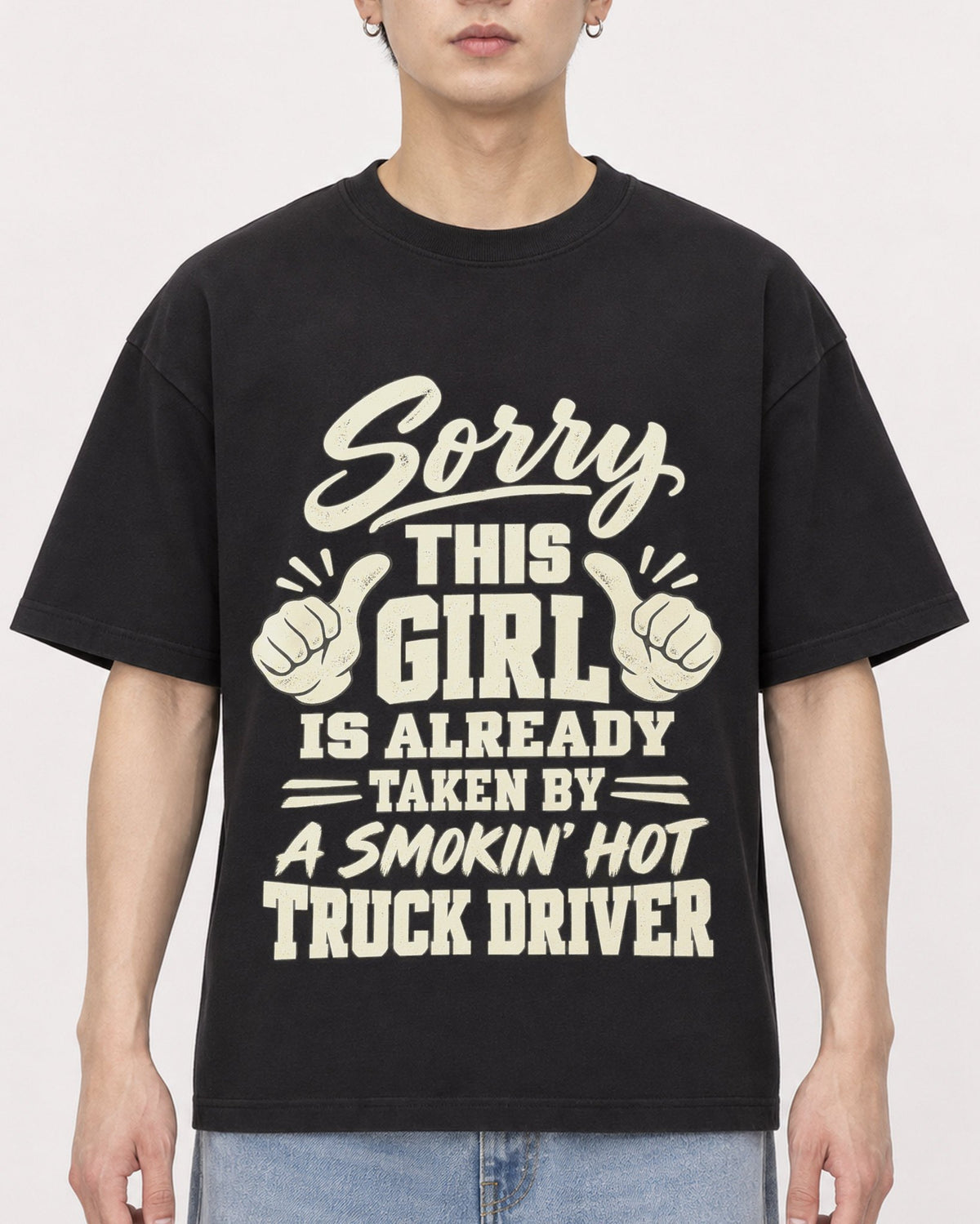 Mockup Boxy Heavyweight Tee Black male close-up 01