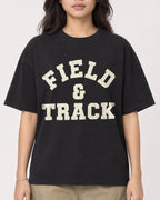 Mockup Boxy Heavyweight Tee Black female close-up 02