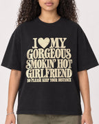 Mockup Boxy Heavyweight Tee Black female close-up 10