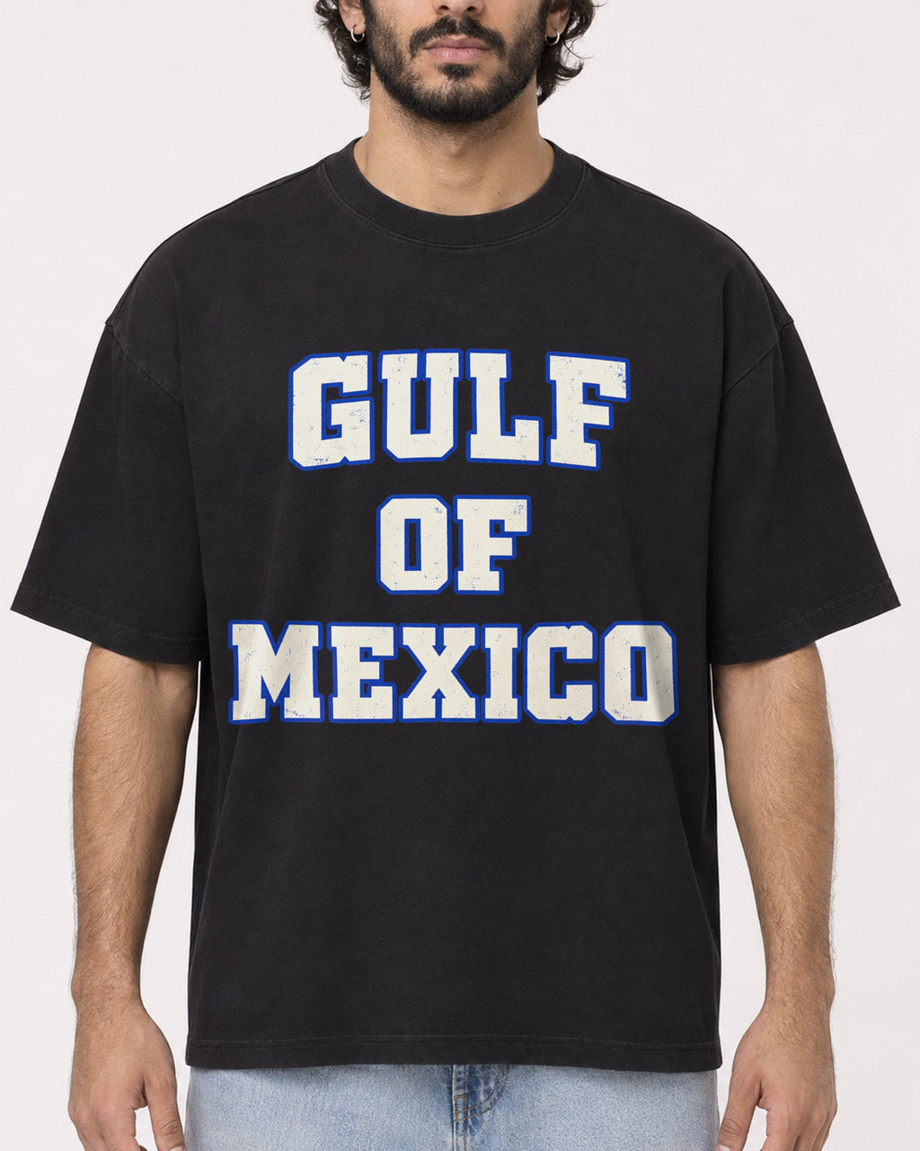 Mockup Boxy Heavyweight Tee Black male close-up 17