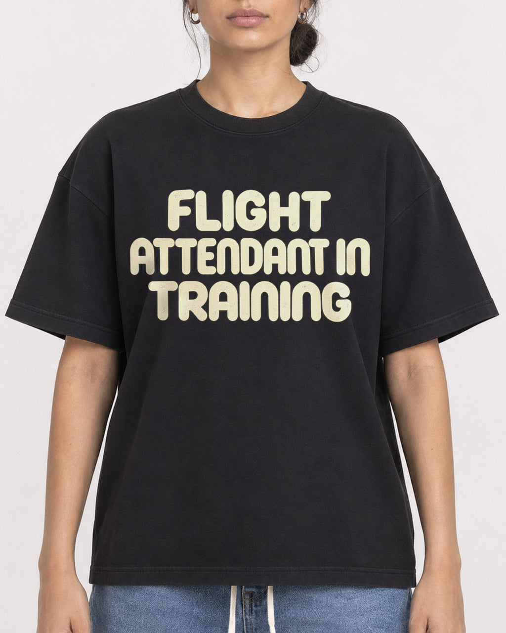 Mockup Boxy Heavyweight Tee Black female close-up 17