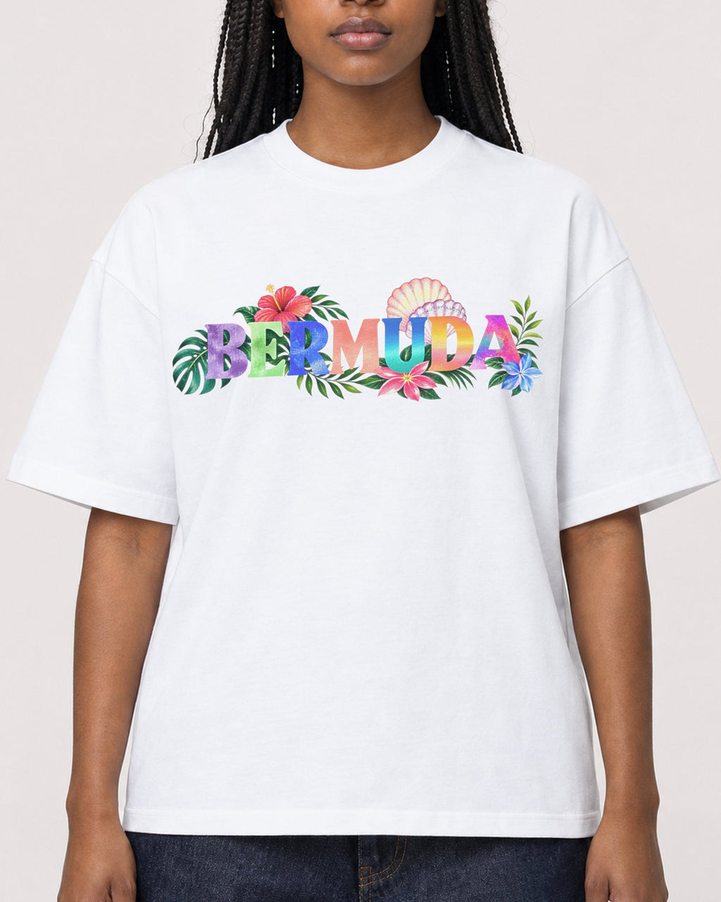 Mockup Boxy Heavyweight Tee White female close-up 04