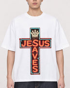 Mockup Boxy Heavyweight Tee White male close-up 01