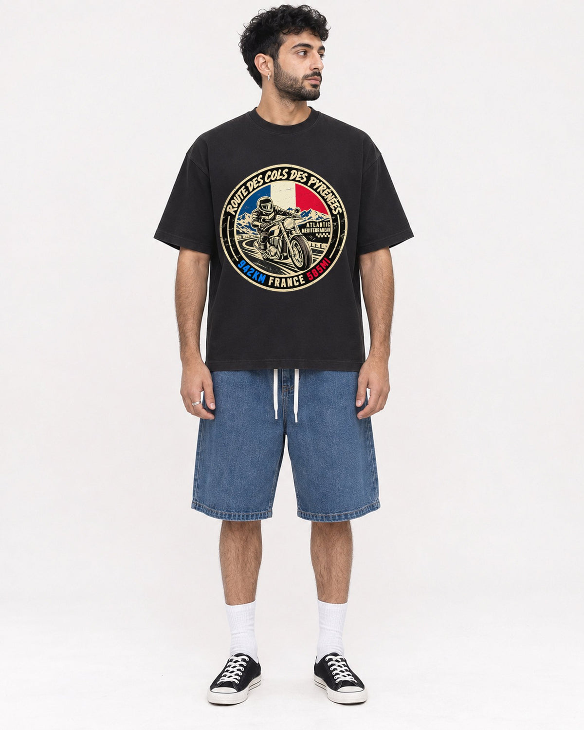 Mockup Boxy Heavyweight Tee Black male full-body 07