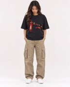 Mockup Boxy Heavyweight Tee Black female full-body 02