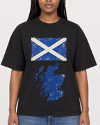 Mockup Boxy Heavyweight Tee Black female close-up 04