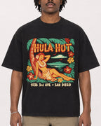 Mockup Boxy Heavyweight Tee Black male close-up 04