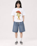 Mockup Boxy Heavyweight Tee White female full-body 01