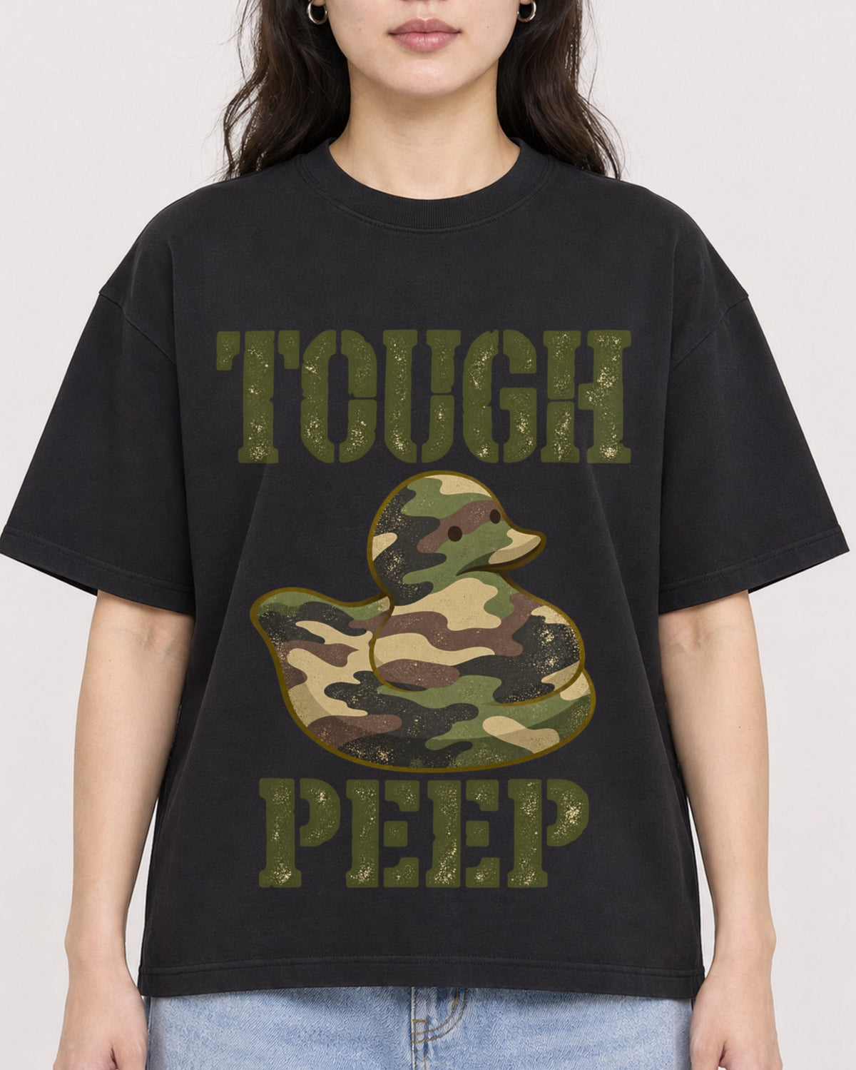 Mockup Boxy Heavyweight Tee Black female close-up 03