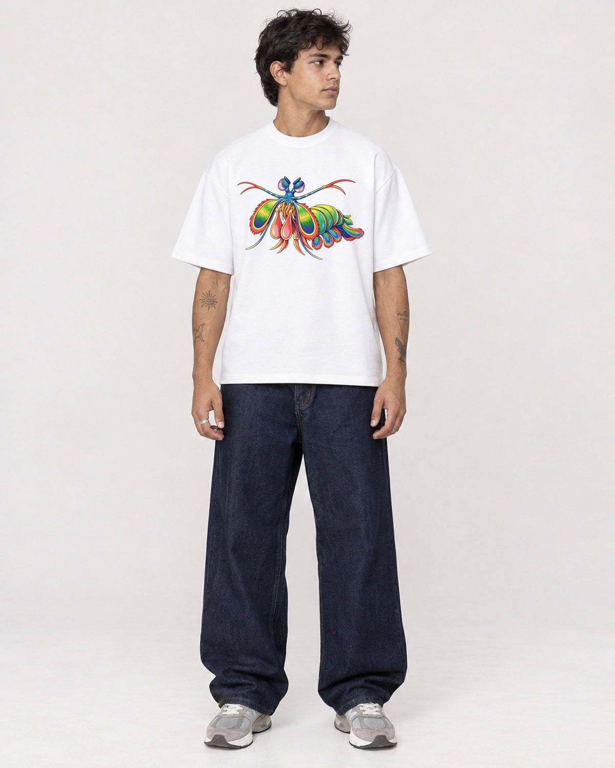 Mockup Boxy Heavyweight Tee White male full-body 06