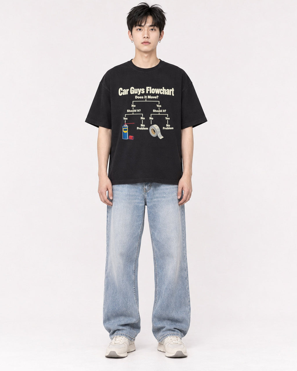 Mockup Boxy Heavyweight Tee Black male full-body 01