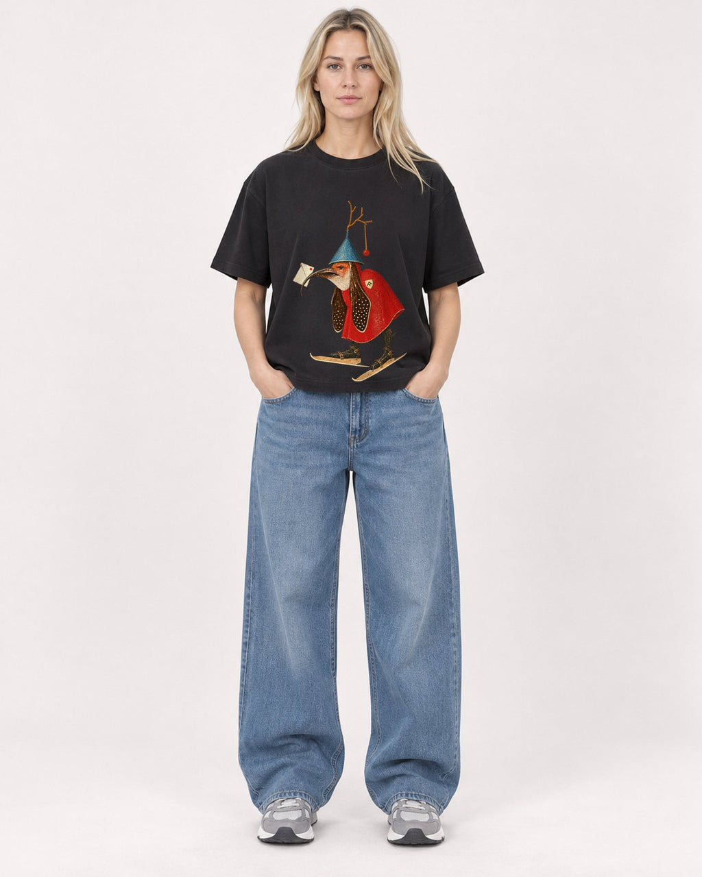 Mockup Boxy Heavyweight Tee Black female full-body 08
