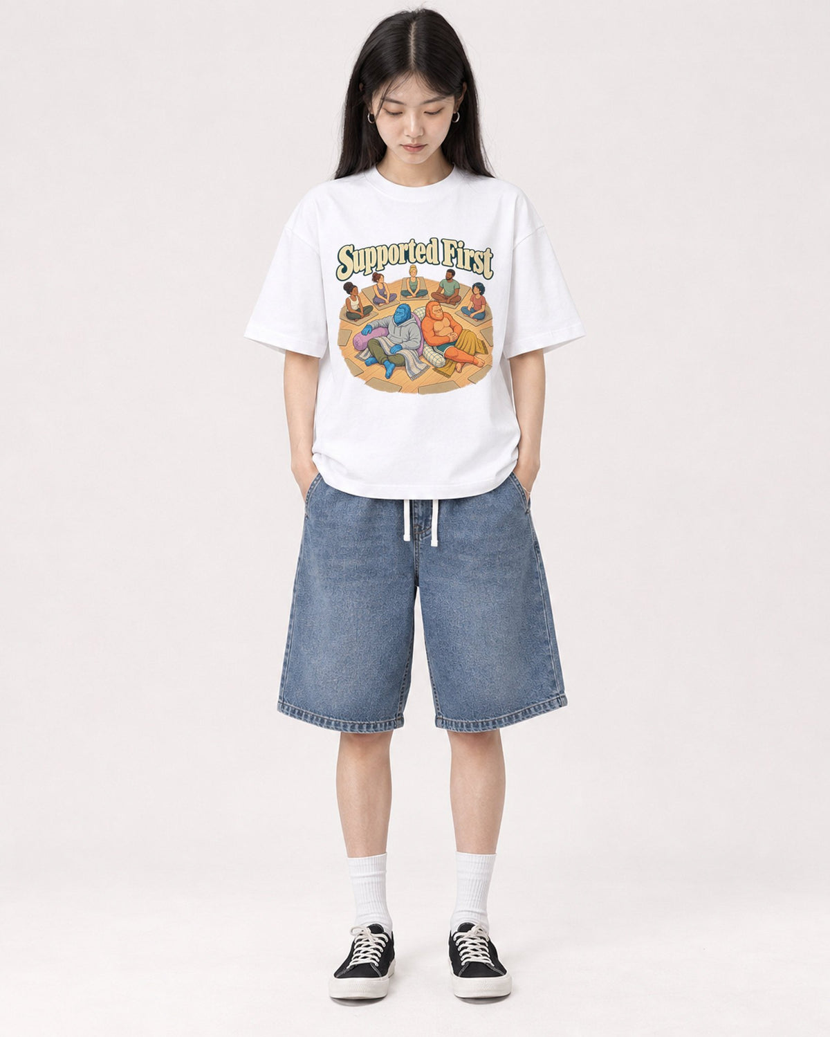 Mockup Boxy Heavyweight Tee White female full-body 01