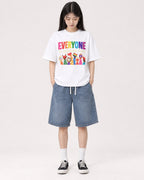 Mockup Boxy Heavyweight Tee White female full-body 01