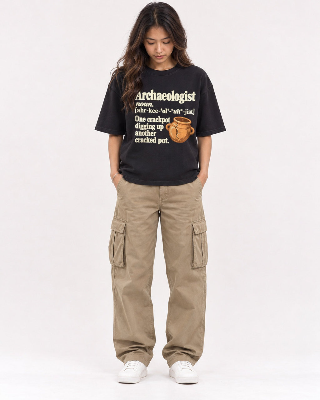 Mockup Boxy Heavyweight Tee Black female full-body 02