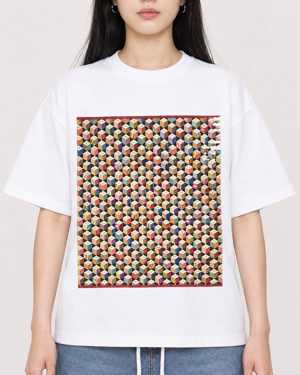 Mockup Boxy Heavyweight Tee White female close-up 01