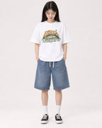 Mockup Boxy Heavyweight Tee White female full-body 01