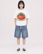 Mockup Boxy Heavyweight Tee White female full-body 11