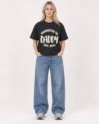 Mockup Boxy Heavyweight Tee Black female full-body 08