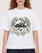 Mockup Boxy Heavyweight Tee White female close-up 09