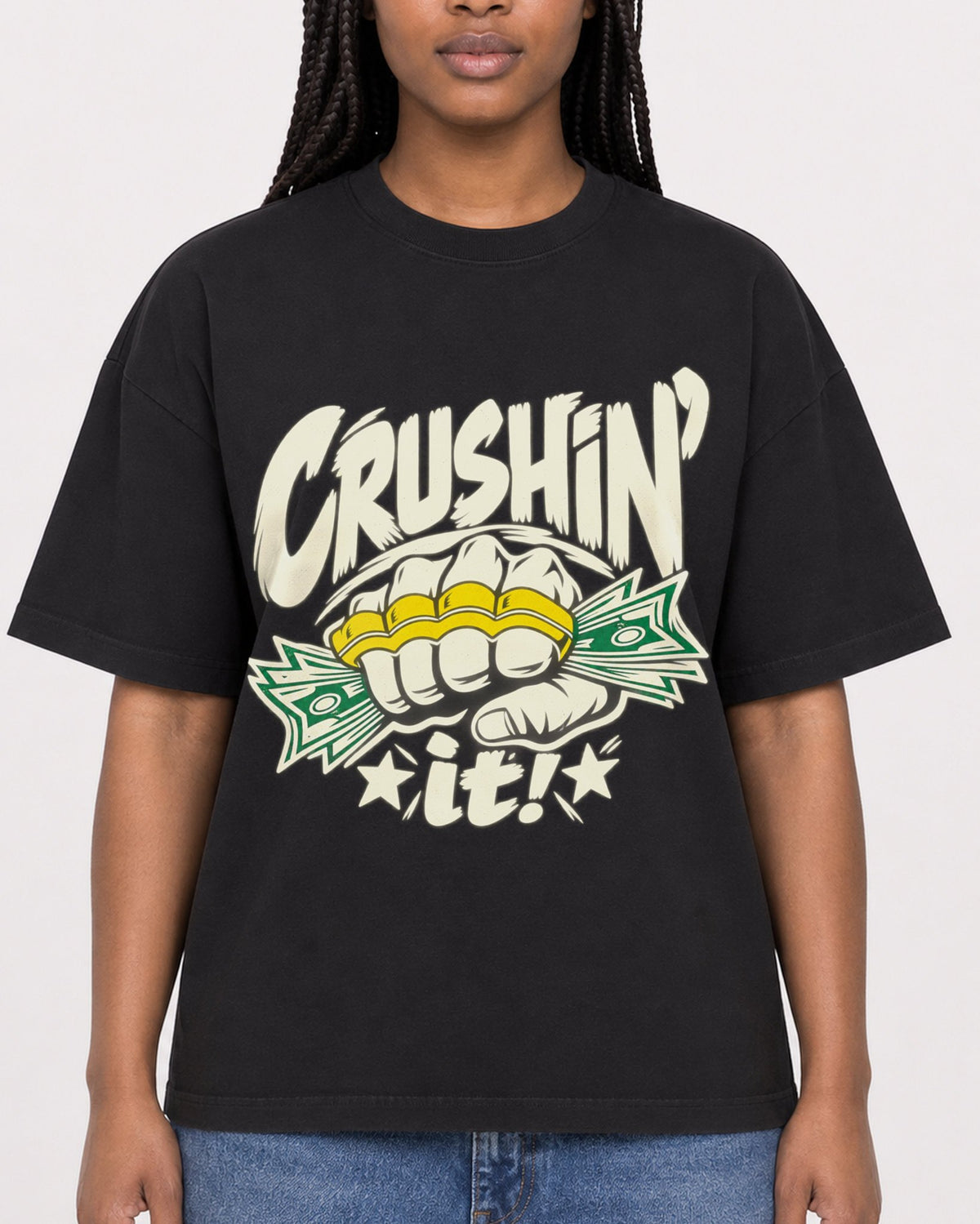 Mockup Boxy Heavyweight Tee Black female close-up 04