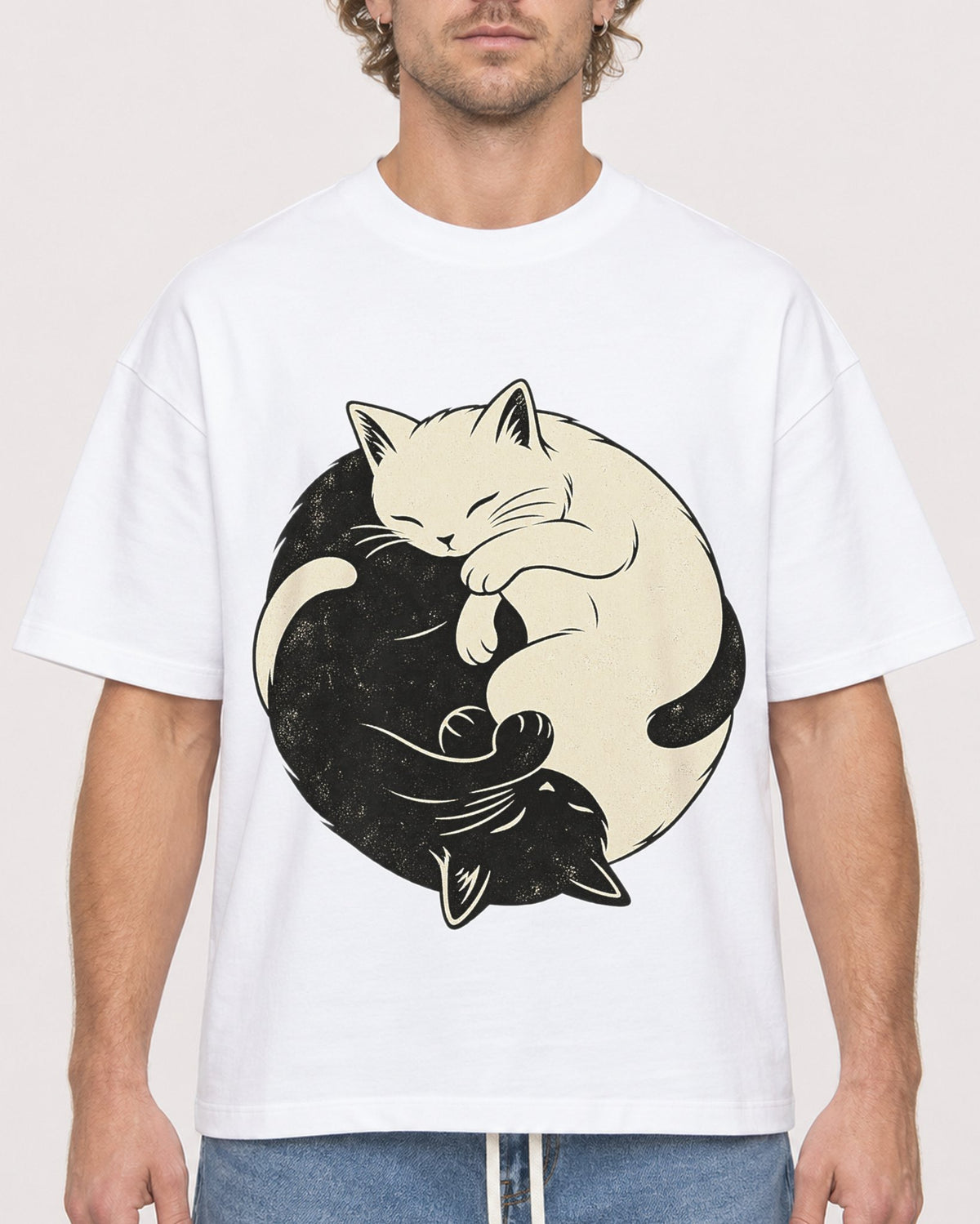 Mockup Boxy Heavyweight Tee White male close-up 28