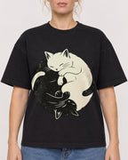 Mockup Boxy Heavyweight Tee Black female close-up 28