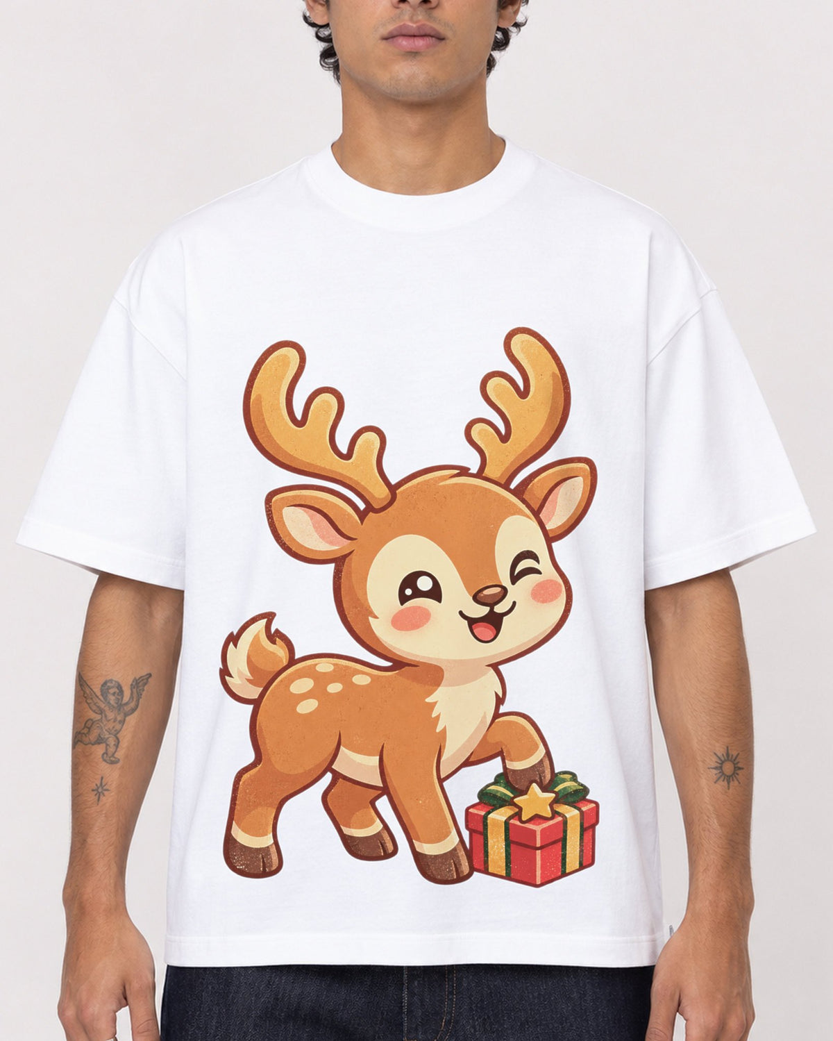Mockup Boxy Heavyweight Tee White male close-up 06