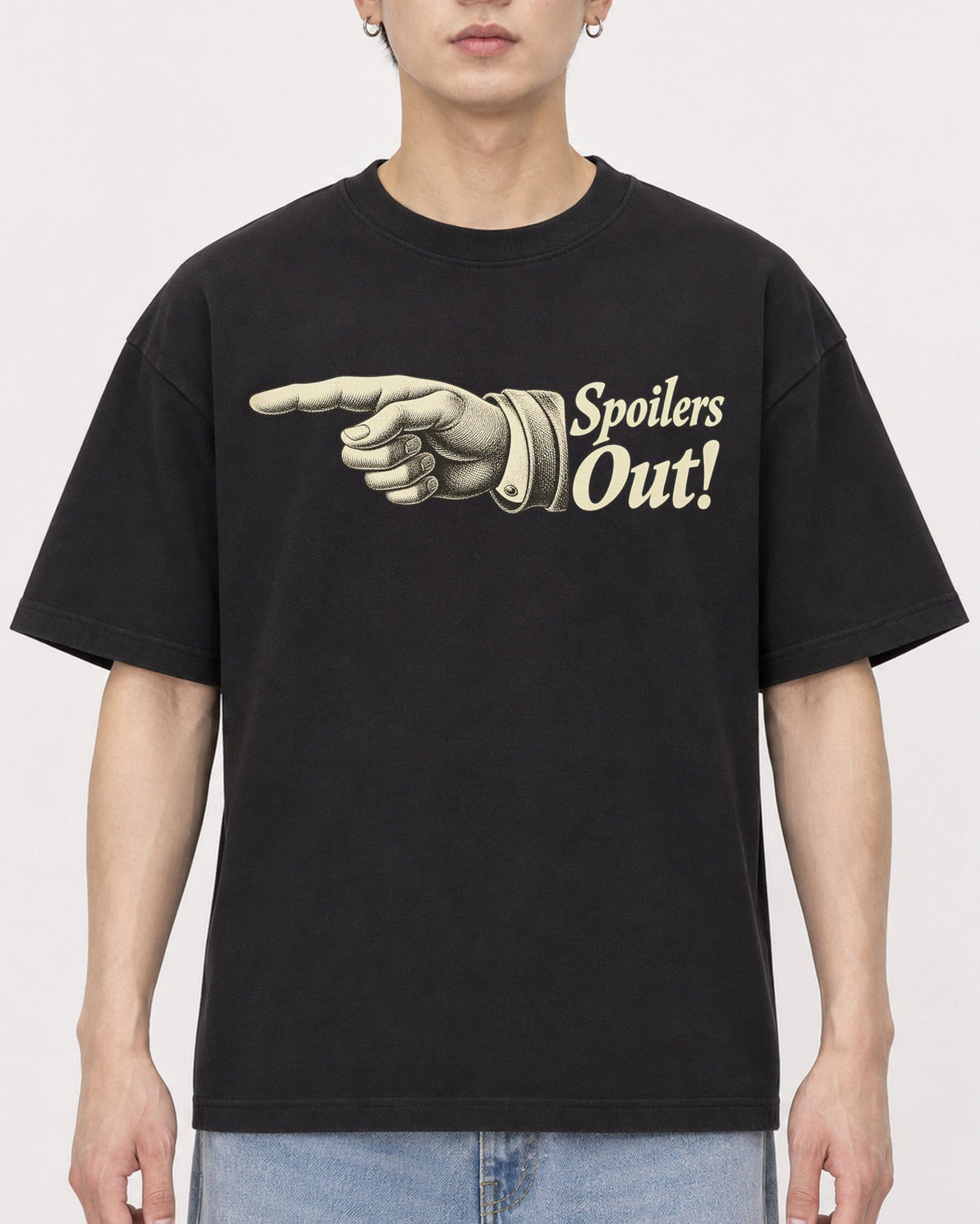 Mockup Boxy Heavyweight Tee Black male close-up 01