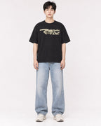 Mockup Boxy Heavyweight Tee Black male full-body 01