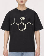 Mockup Boxy Heavyweight Tee Black male close-up 01