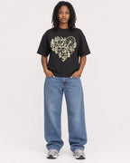 Mockup Boxy Heavyweight Tee Black female full-body 24