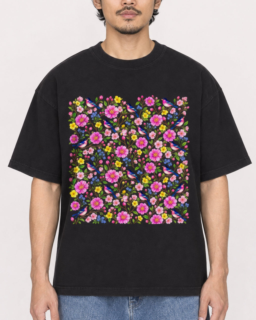 Mockup Boxy Heavyweight Tee Black male close-up 02