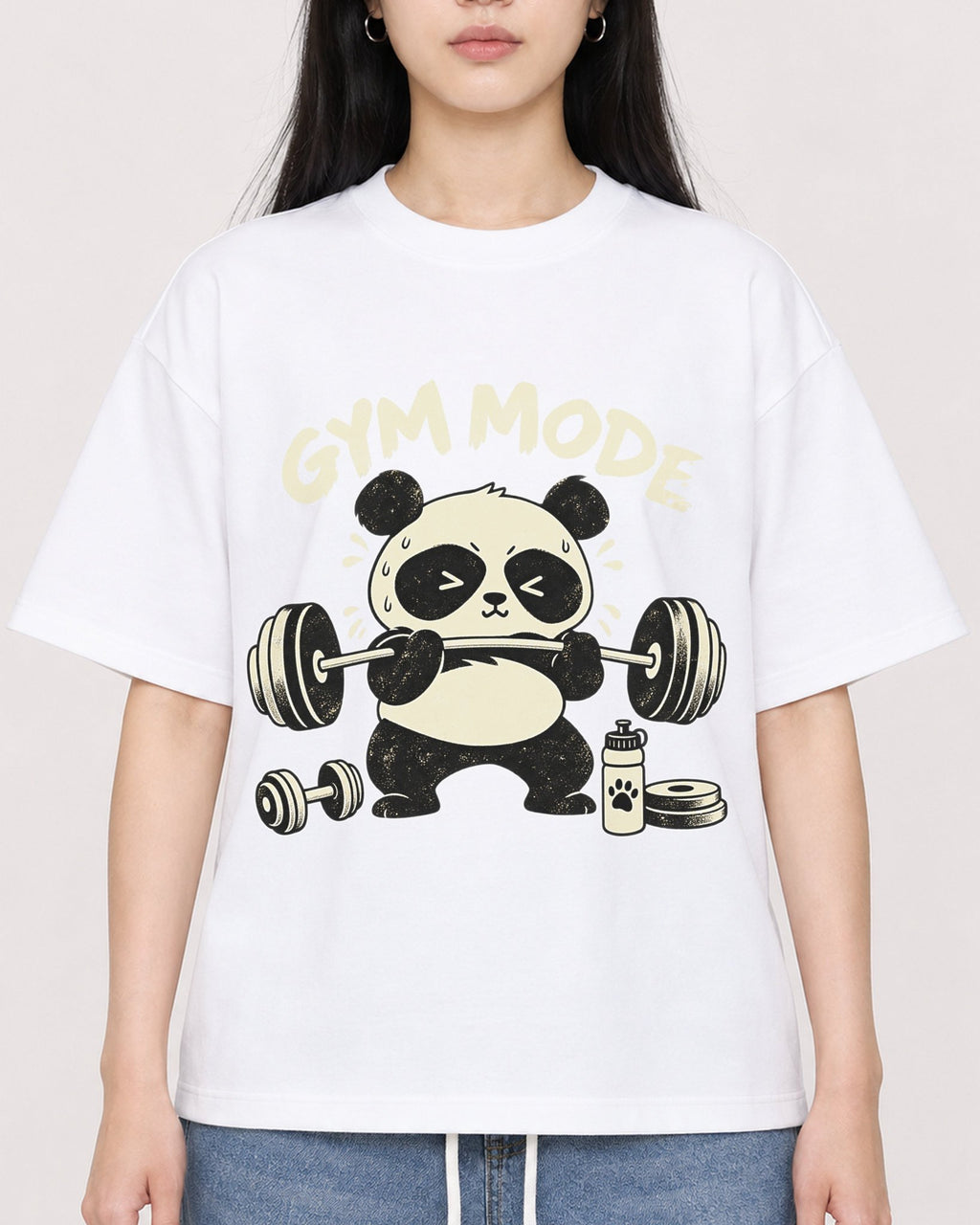 Mockup Boxy Heavyweight Tee White female close-up 01