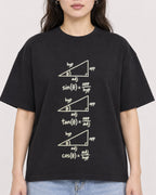 Mockup Boxy Heavyweight Tee Black female close-up 03