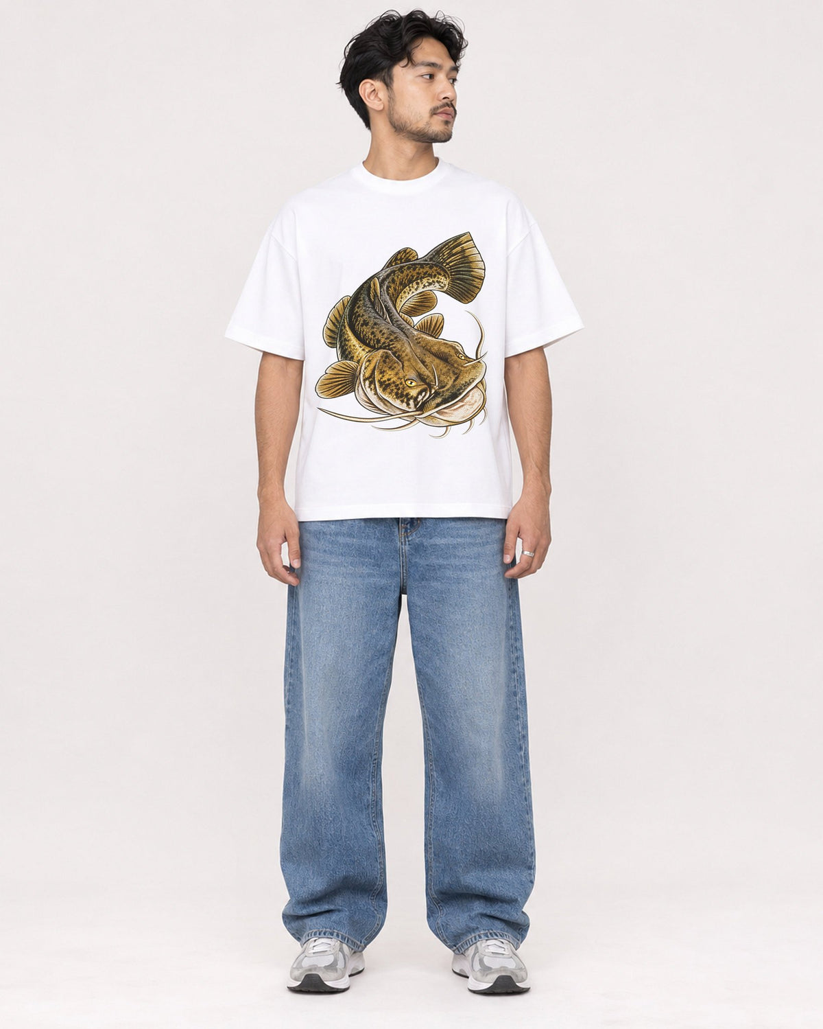 Mockup Boxy Heavyweight Tee White male full-body 02