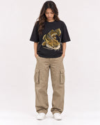Mockup Boxy Heavyweight Tee Black female full-body 02