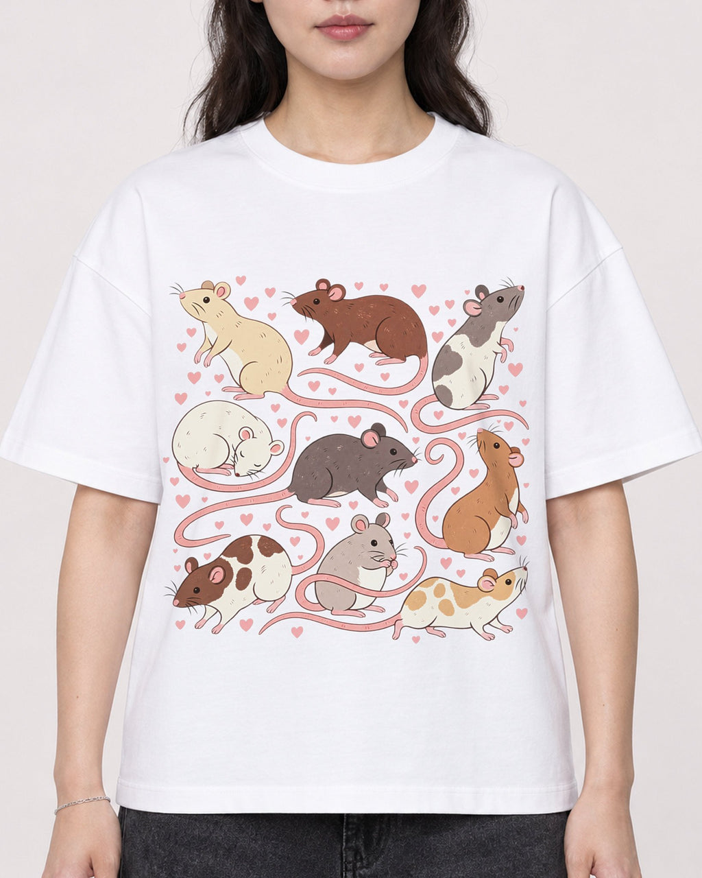 Mockup Boxy Heavyweight Tee White female close-up 03