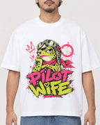 Mockup Boxy Heavyweight Tee White male close-up 02